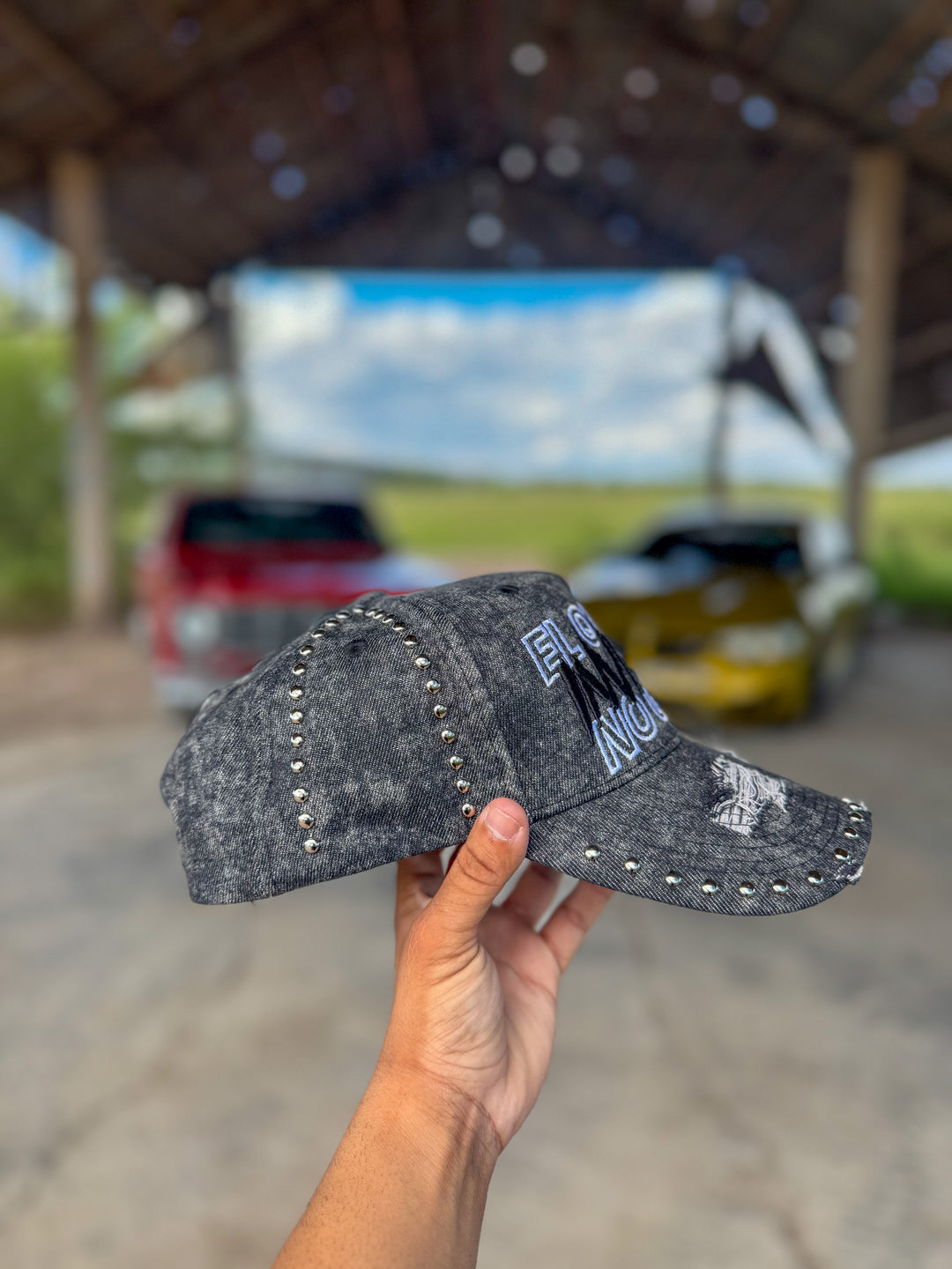 Black denim distressed Cap