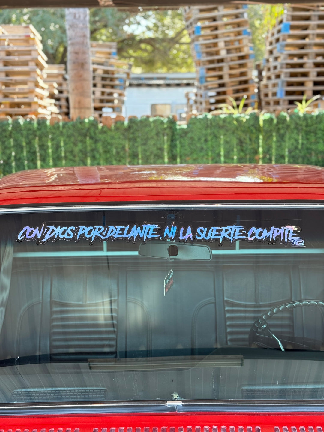 Con Dios por delante Decal