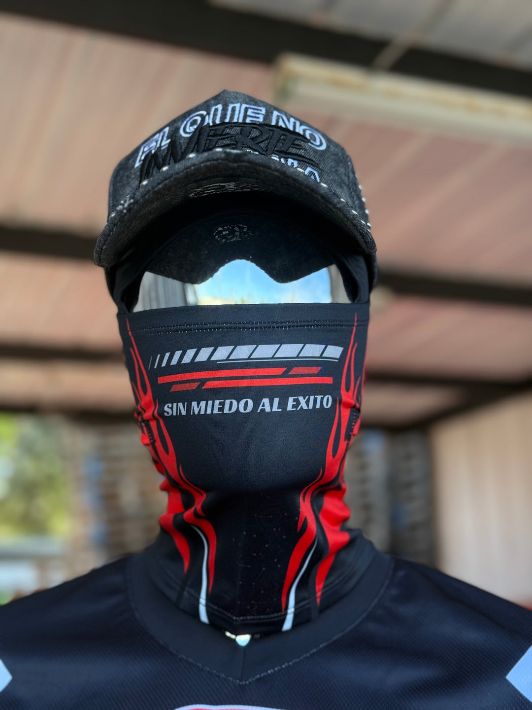 Pasamontaña/ flamas